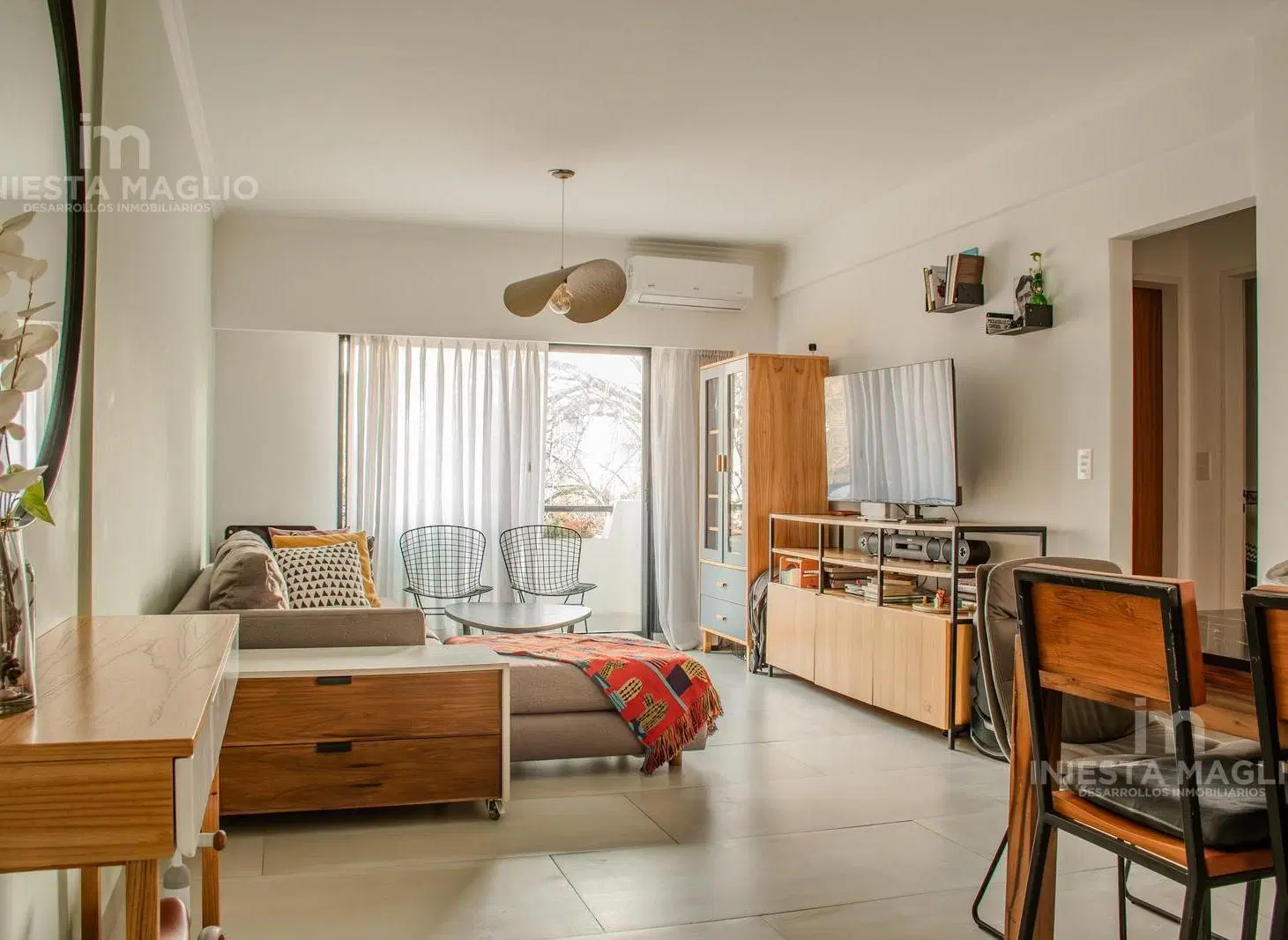 Departamento de 3 ambientes con cochera en Villa del Parque 3