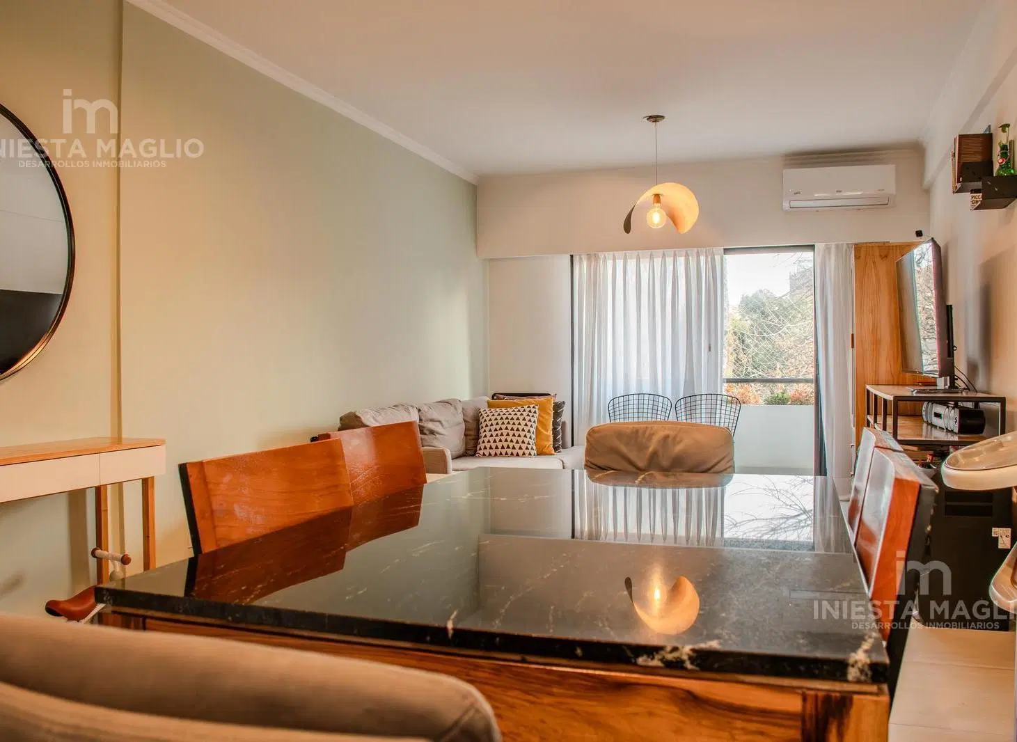 Departamento de 3 ambientes con cochera en Villa del Parque 4