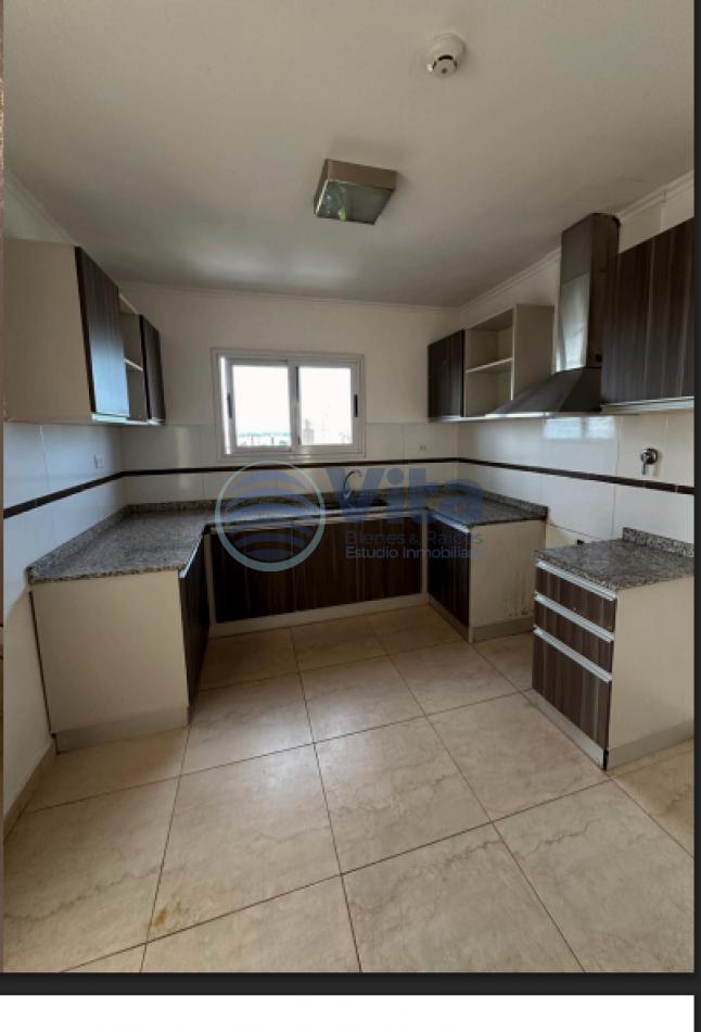 Departamento en Venta 2 Dorm 3° Piso - Edificio Puerta de Alcala 4