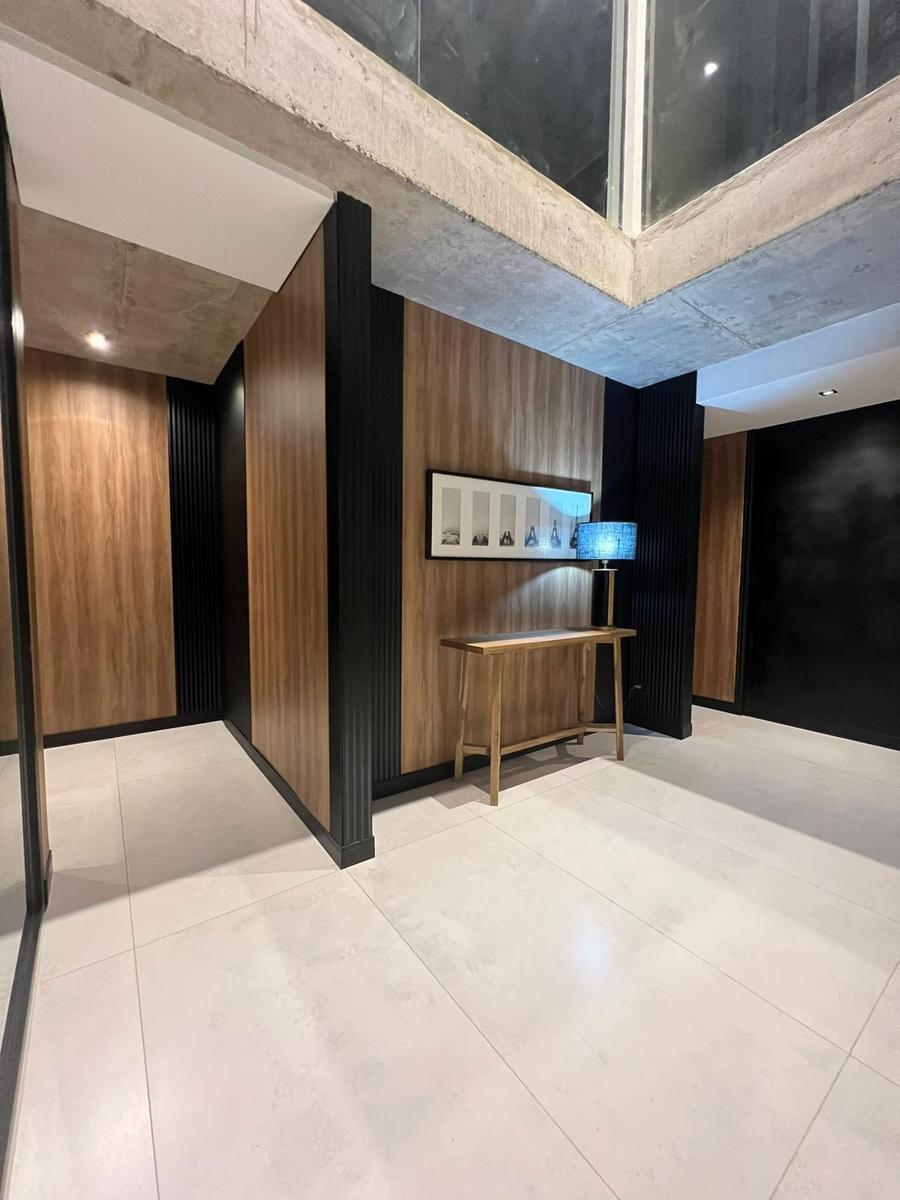Casa en Alquiler en Terralagos Canning– 7 Ambientes, Piscina Climatizada y Quincho