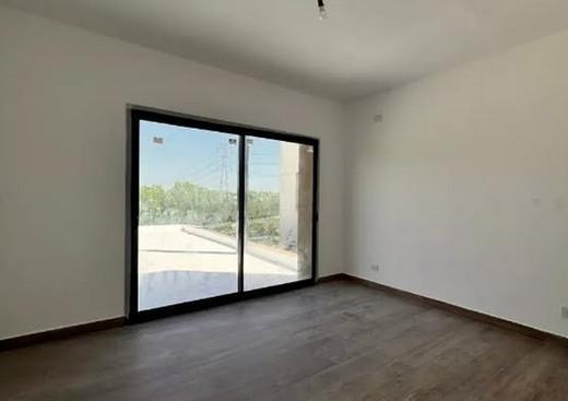 Foto de CASA EN VENTA 4 AMB C/ PILETA - A ESTRENAR- BARRIO PRIVADO LAGUNA AZUL, imagen 5