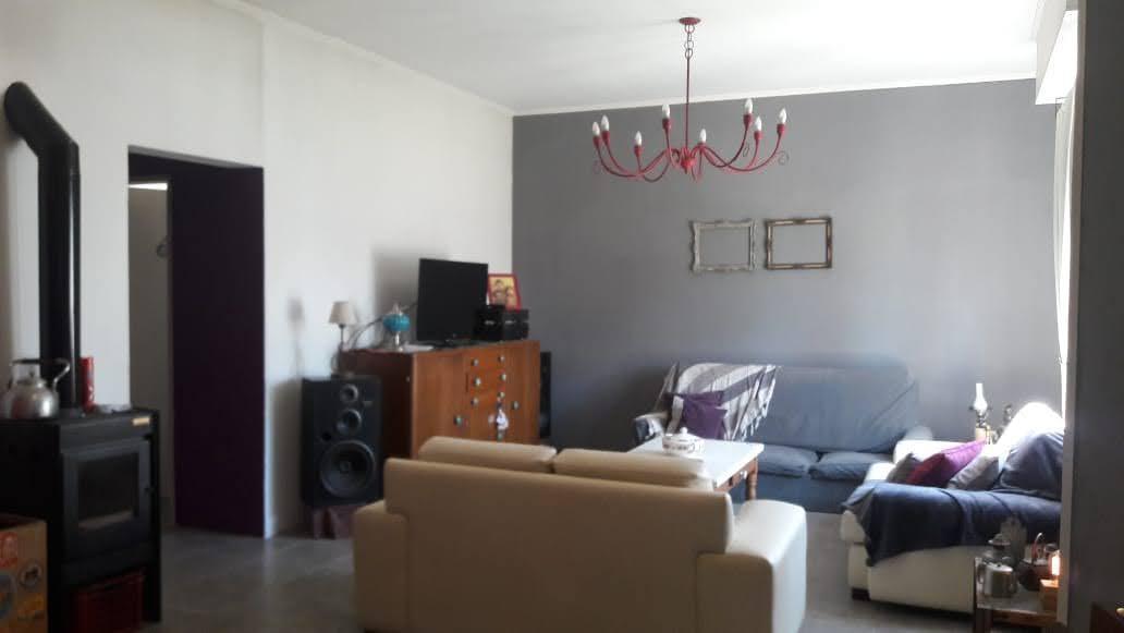 Casa en Venta 3amb - Calle Mar Chiquita y Necochea - Lobos - Apto Credito 2