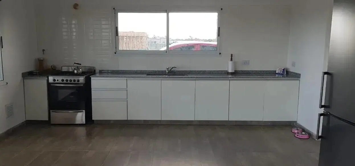 Venta | Casa con Pileta en Lagos de Canning 1 1