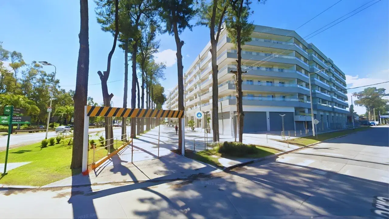 Departamento en Canning Center 4