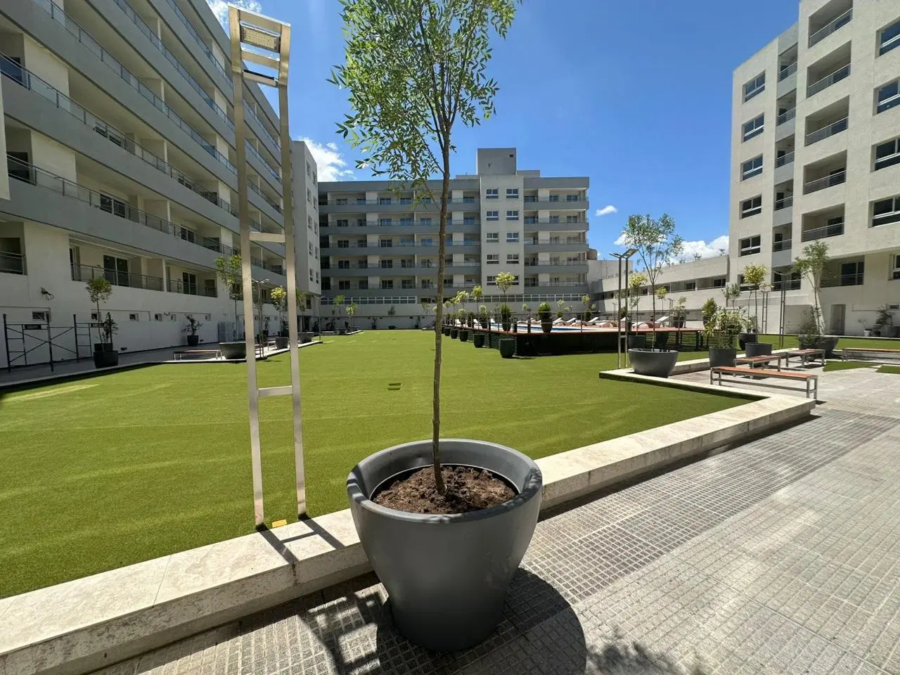 Departamento en Canning Center 3