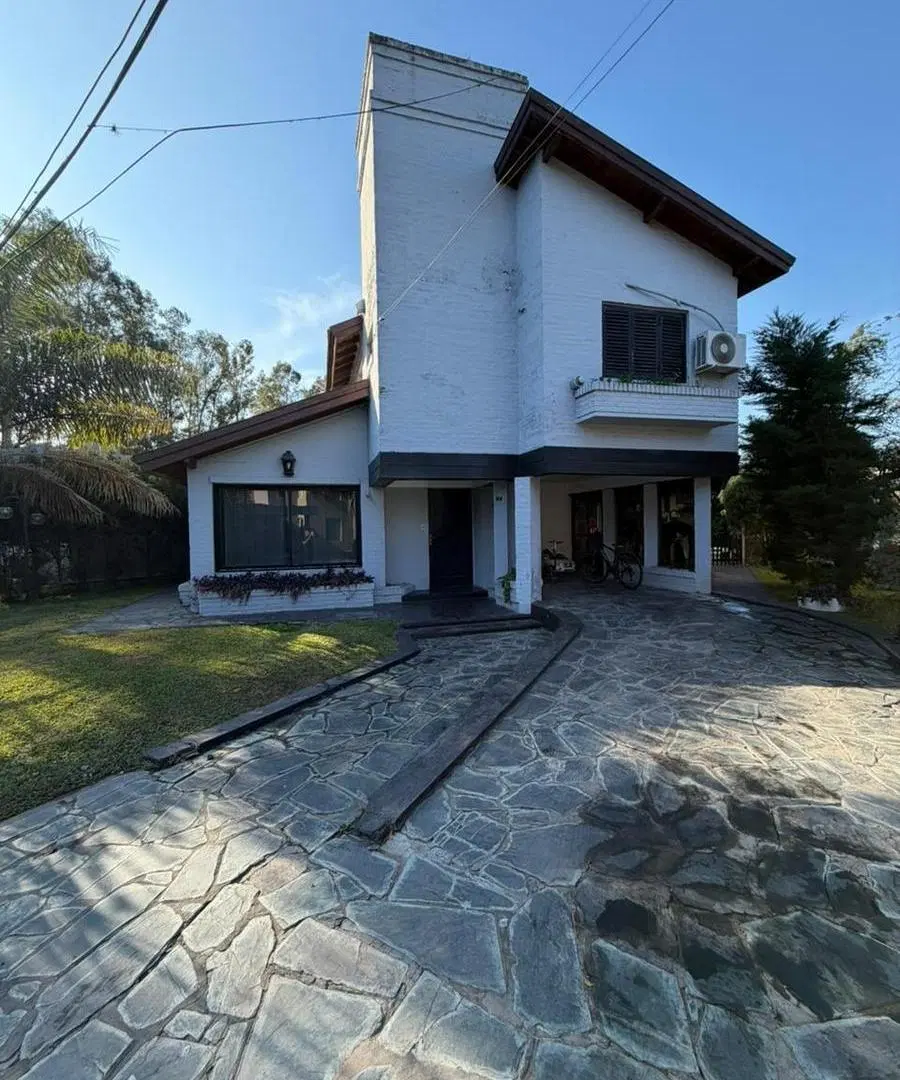 Casa EN VENTA EN VENADO 2 4
