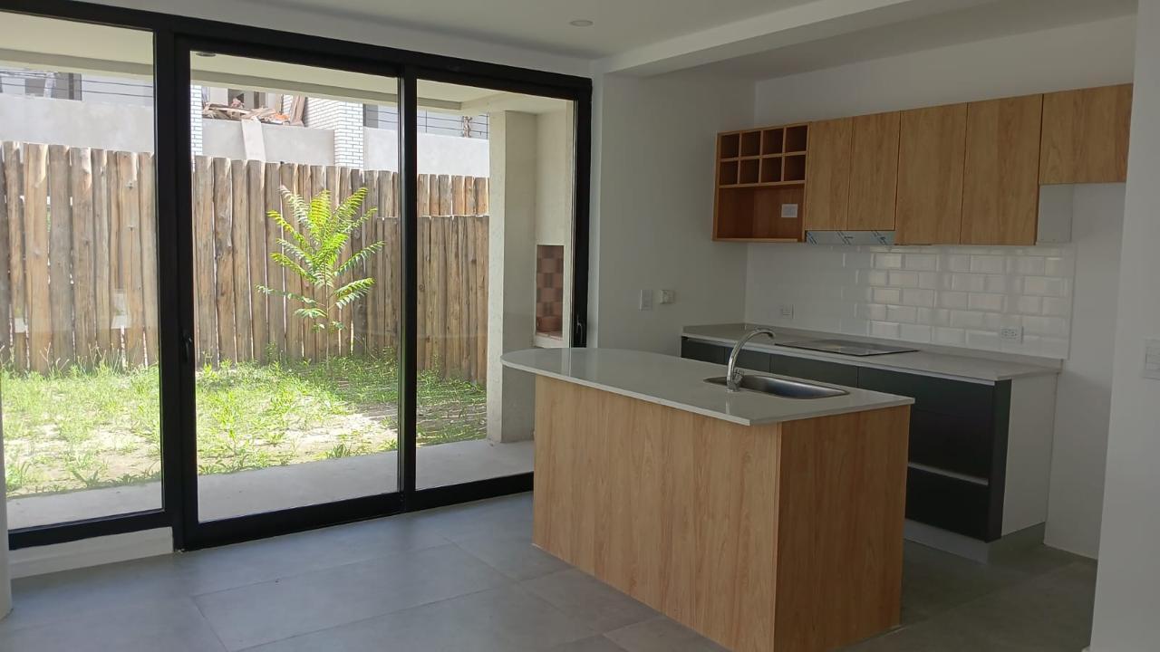 Foto de DEPARTAMENTOS TIPO DÚPLEX EN BOSQUES DE CHAMPAGNAT – CANNING, imagen 3