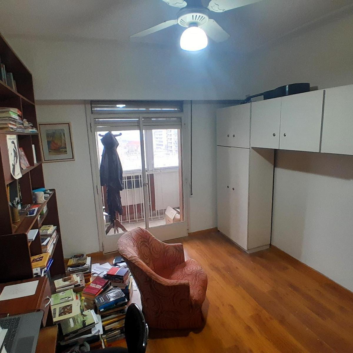 Departamento en Venta Tres Dorm.. Cocina Separada. Balcón 3