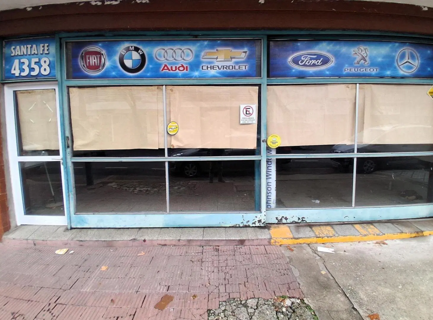 Local en alquiler Automóvil 1