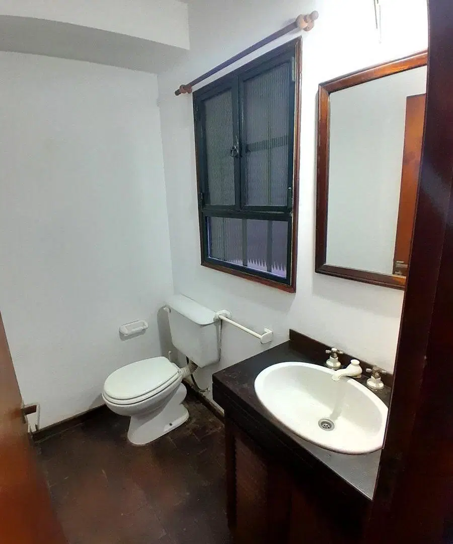 Casa en alquiler tres dormitorio. Pileta quincho. 8