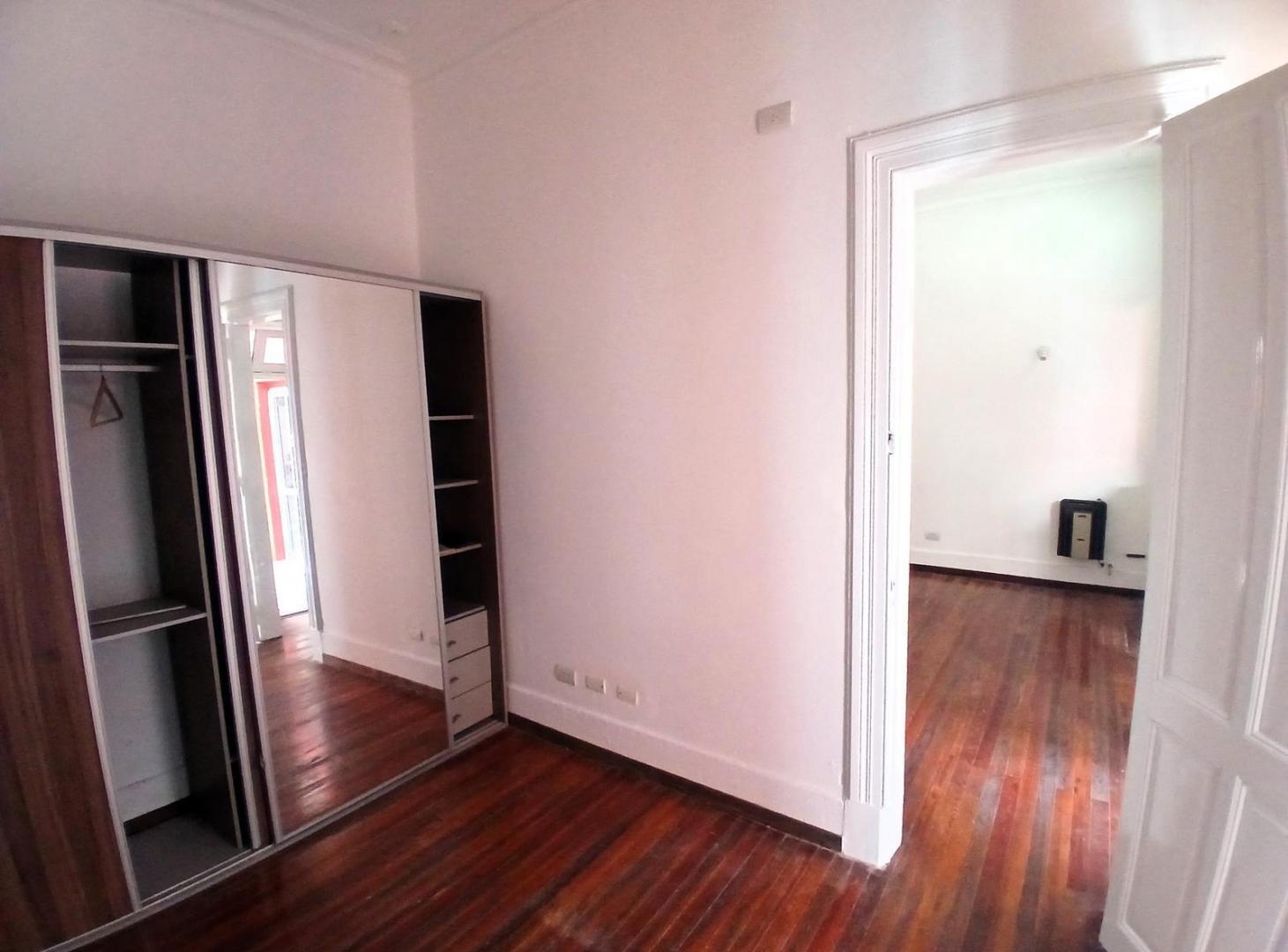 Foto de PH en alquiler Rosario un dormitorio, imagen 3