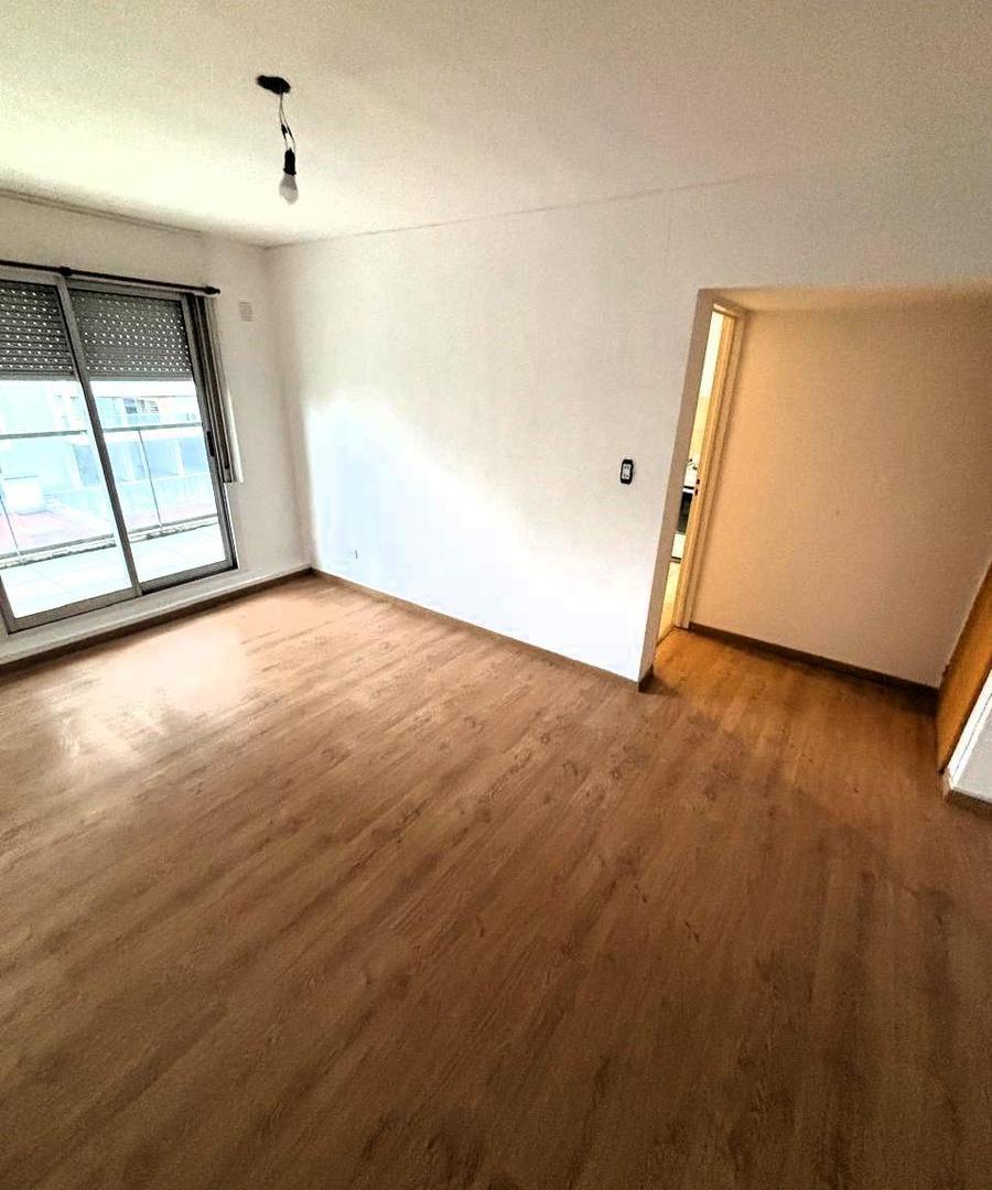 Foto de Departamento en venta un dormitorio vista al río rosario. Balcón, imagen 4