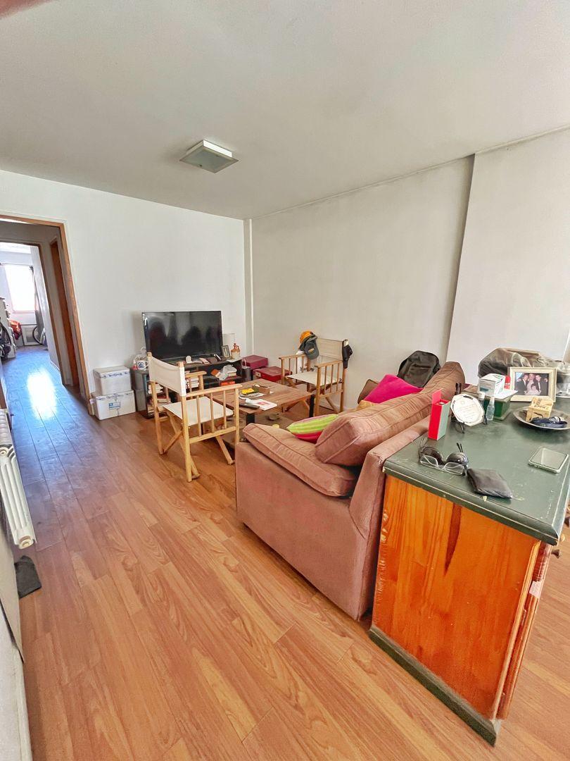 Semipiso 2 Amb con Balcon y Coch. Plaza Mitre 2