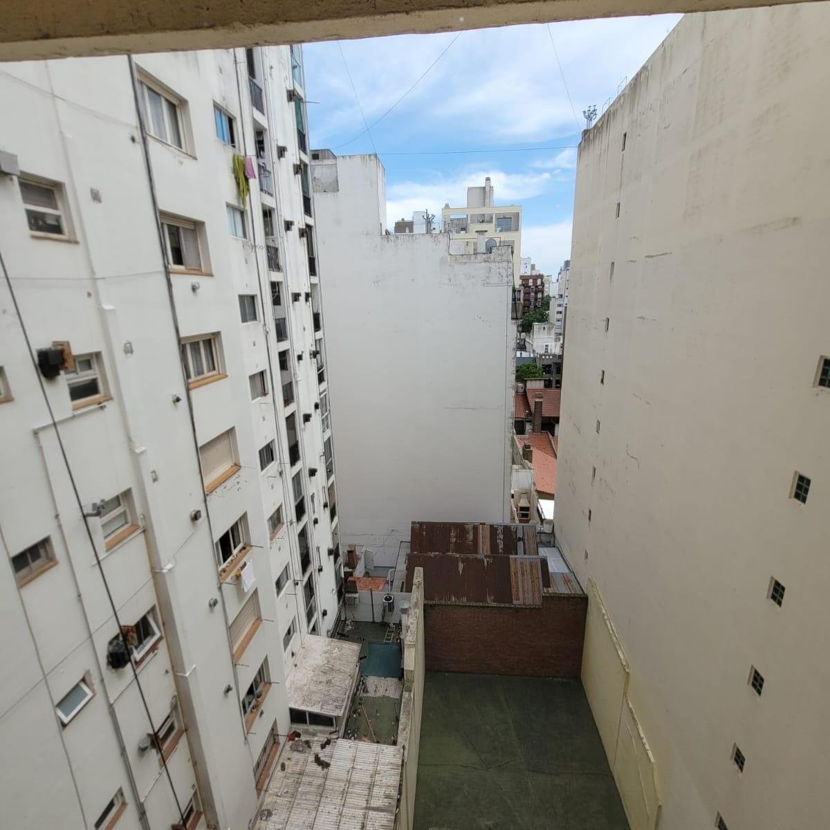 2 Ambientes a La Calle con Balcon Saliente/pmitre 5