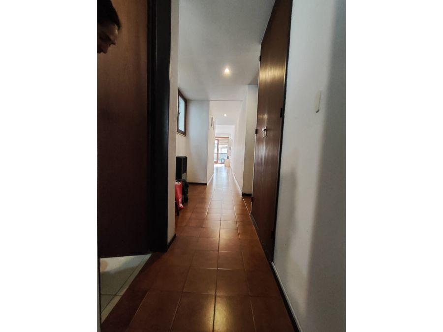 2 Ambientes Al Frente con Balcon. Barrio La Perla 5