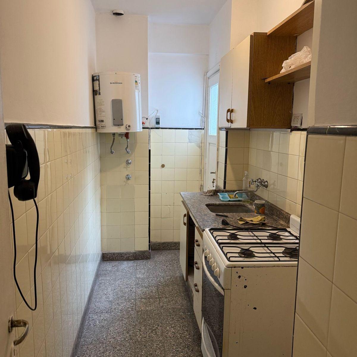 Foto de 2 AMBIENTES EXTERNO C/BALCON, PATIO Y DEP. DE SERV, imagen 3
