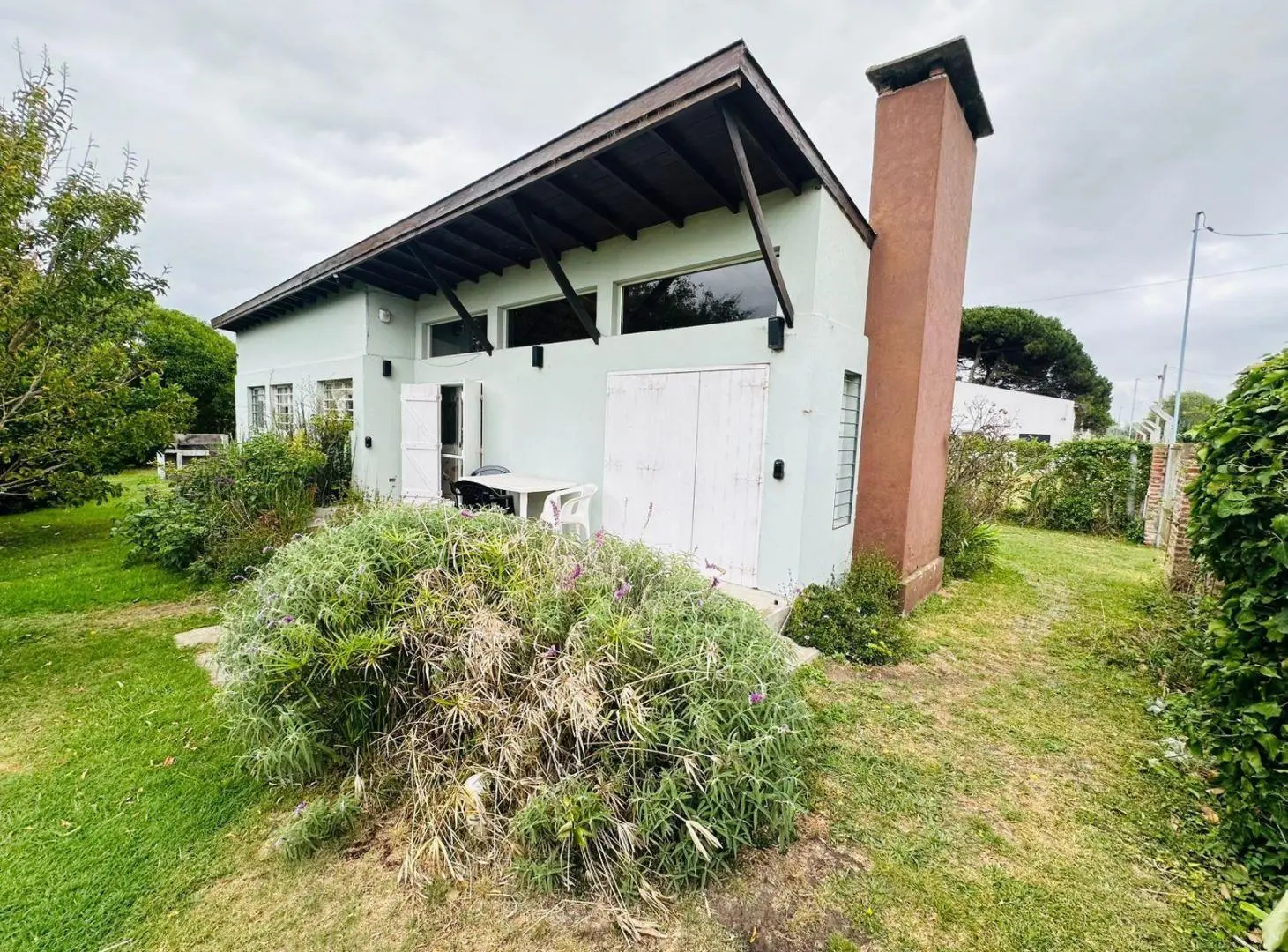 INCREIBLE CASA DE 3 AMBIENTES EN BARRIO ALFAR 4