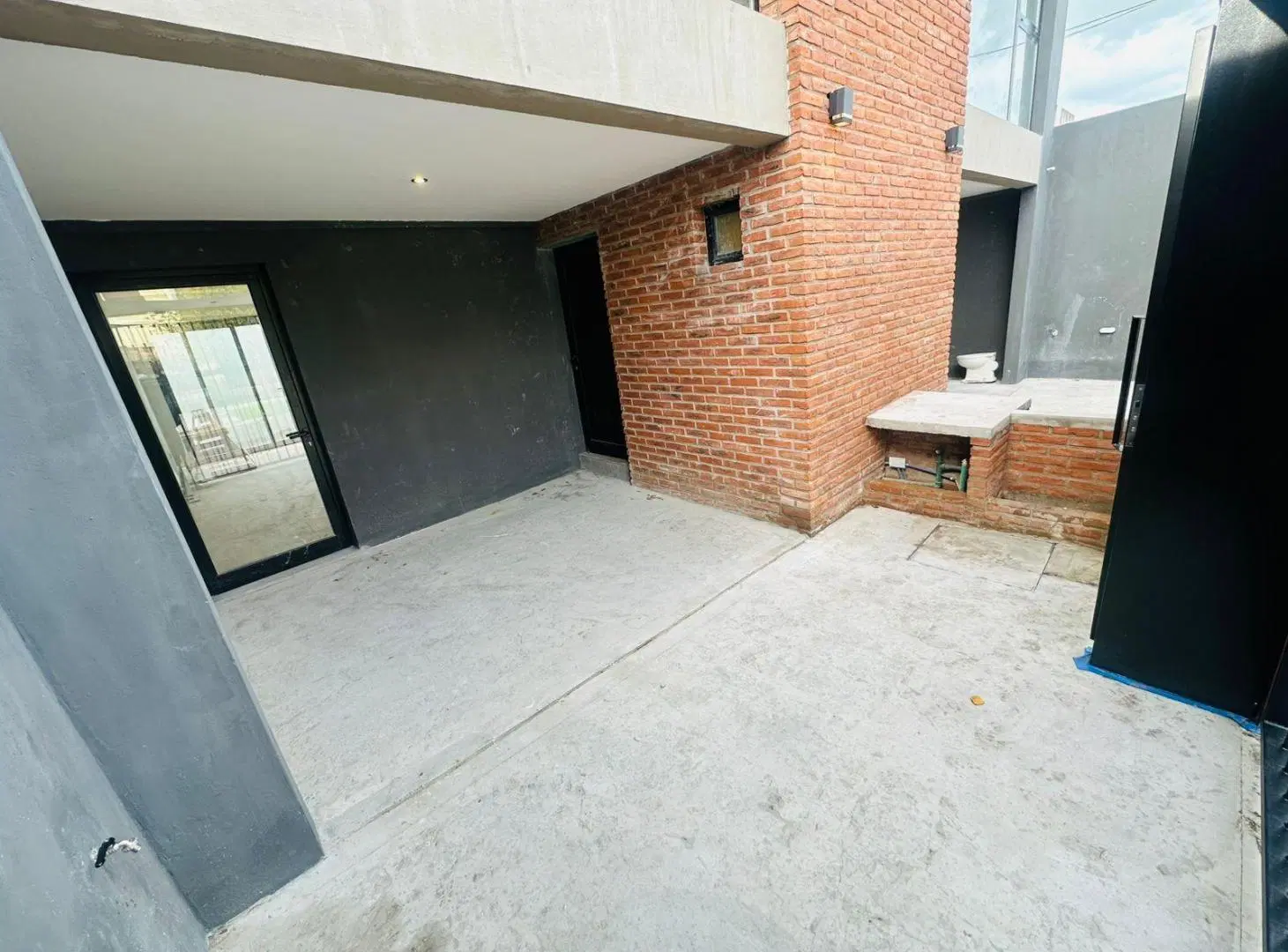 VENTA DUPLEX 3 AMBIENTES A ESTRENAR ZONA  BARRIO PARQUE LURO 5