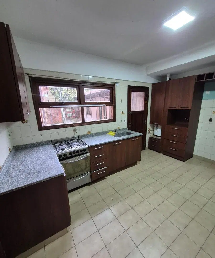 CASA EN BOSQUE ALEGRE 3