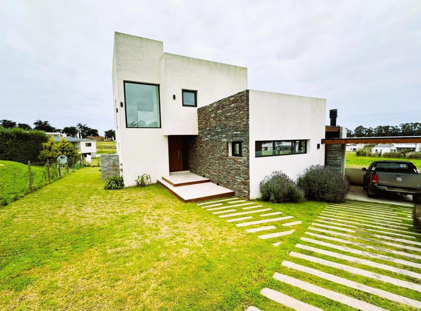 Foto de INCREIBLE CASA EN BARRIO PRIVADO BARRANCAS DE SAN BENITO, imagen 5