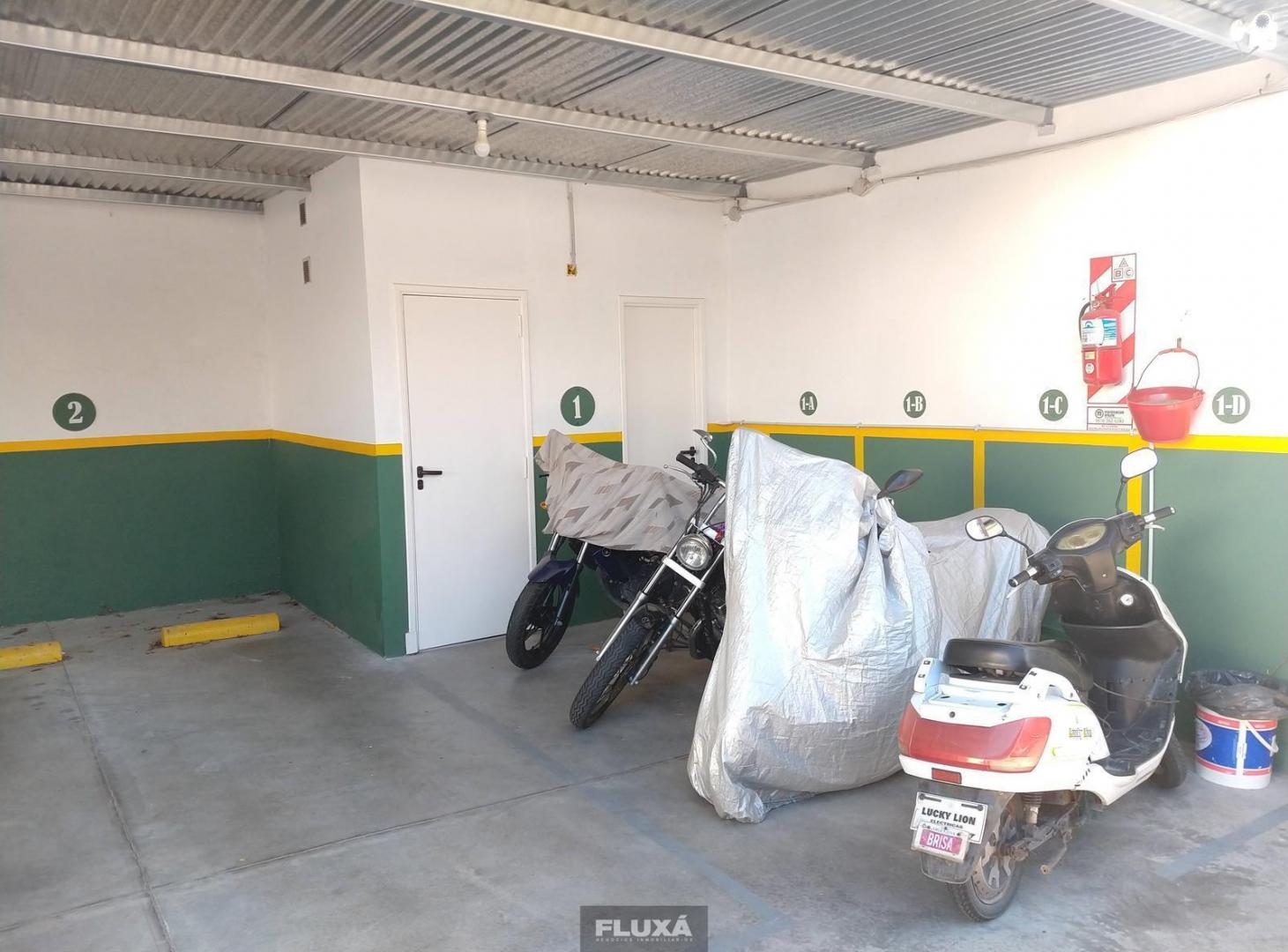 Foto de VENTA OPORTUNIDAD COCHERA PARA 27 AUTOS BARRIO DON BOSCO MAR DEL PLATA, imagen 2