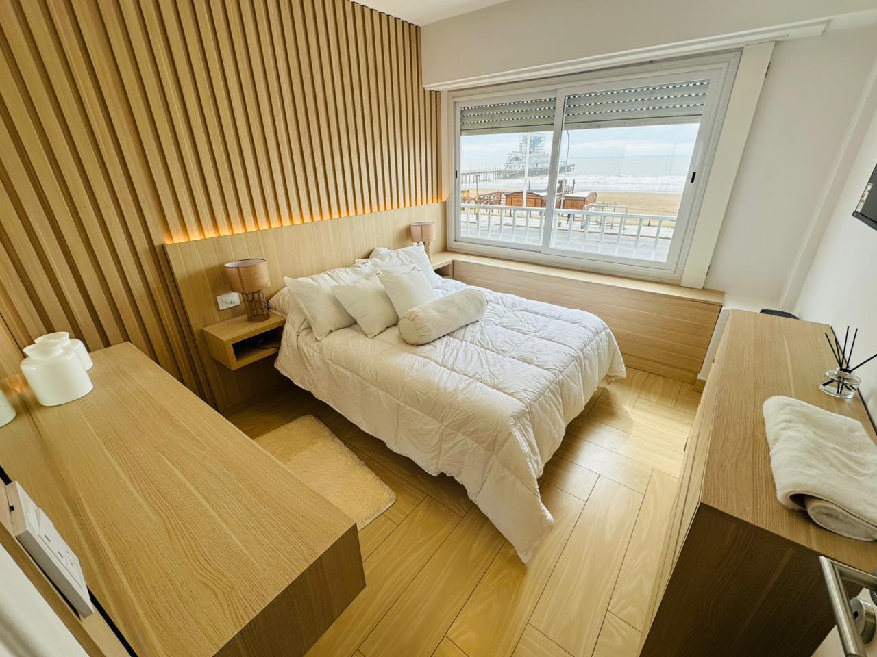 Foto de DEPARTAMENTO DE 2 AMBIENTES CON DEPENDENCIA, PATIO Y VISTA AL MAR, imagen 5