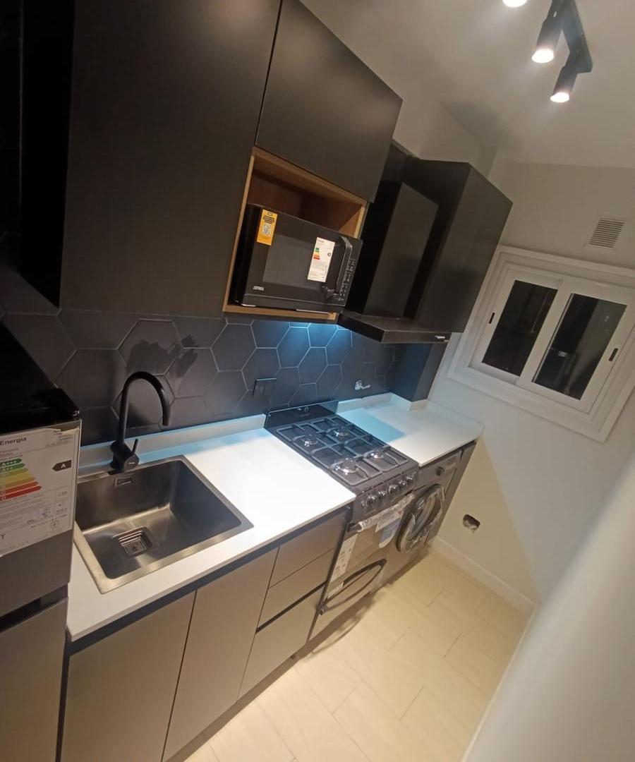 Foto de DEPARTAMENTO EN EL CENTRO 2 AMBIENTES RECICLADO, imagen 4