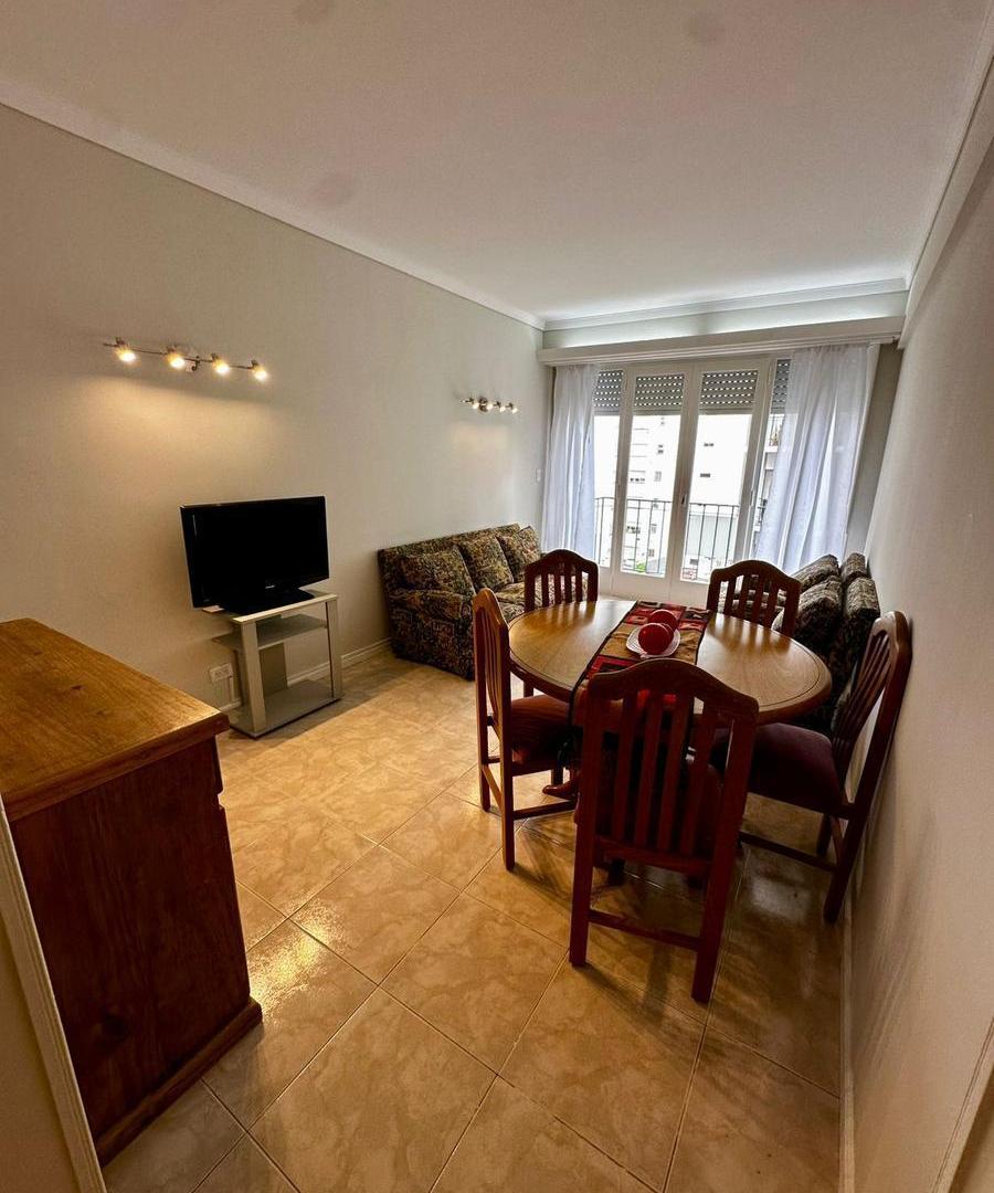 Foto de DEPARTAMENTO DE 2 AMBIENTES CON DEPENDENCIA, imagen 3
