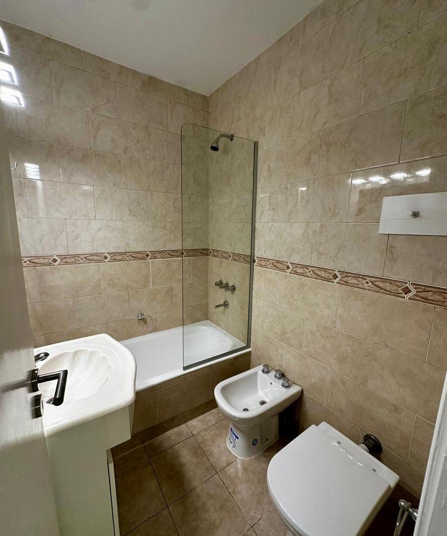Foto de DEPARTAMENTO DE 2 AMBIENTES CON DEPENDENCIA, imagen 5