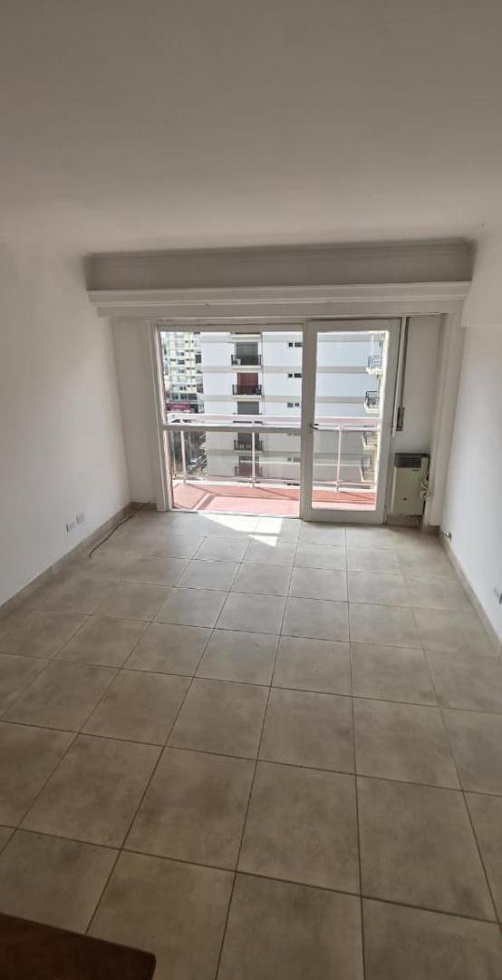 Foto de DEPARTAMENTO DE 2 AMBIENTES EN EL CENTRO, imagen 1