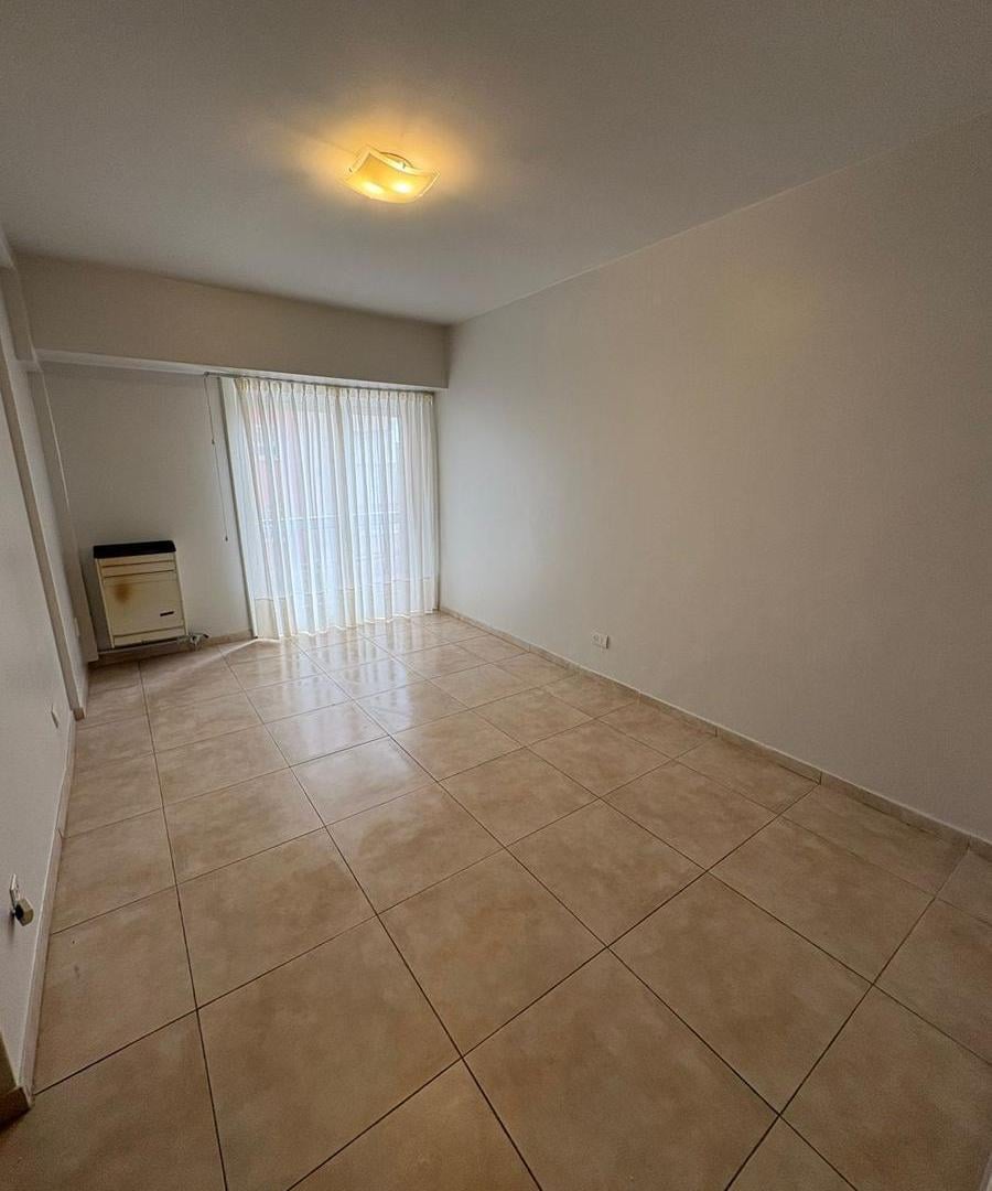 Foto de ALQUILER 24 MESES DEPARTAMENTO DE 2 AMBIENTES CON BALCON AL FRENTE, imagen 2