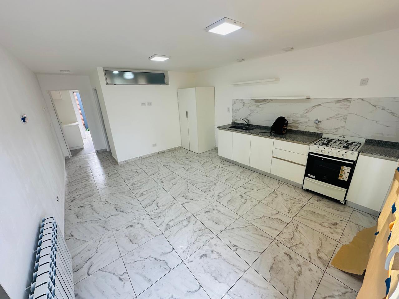 Foto de ALQUILER CASA 2 AMBIENTES CON PATIO Y TROTADORA PARA AUTO, imagen 5