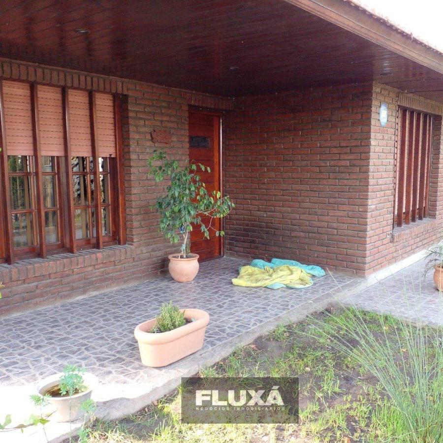 Foto de VENTA IMPONENTE CHALET 5 AMBIENTES BARRIO EL JARDIN MAR DEL PLATA, imagen 1