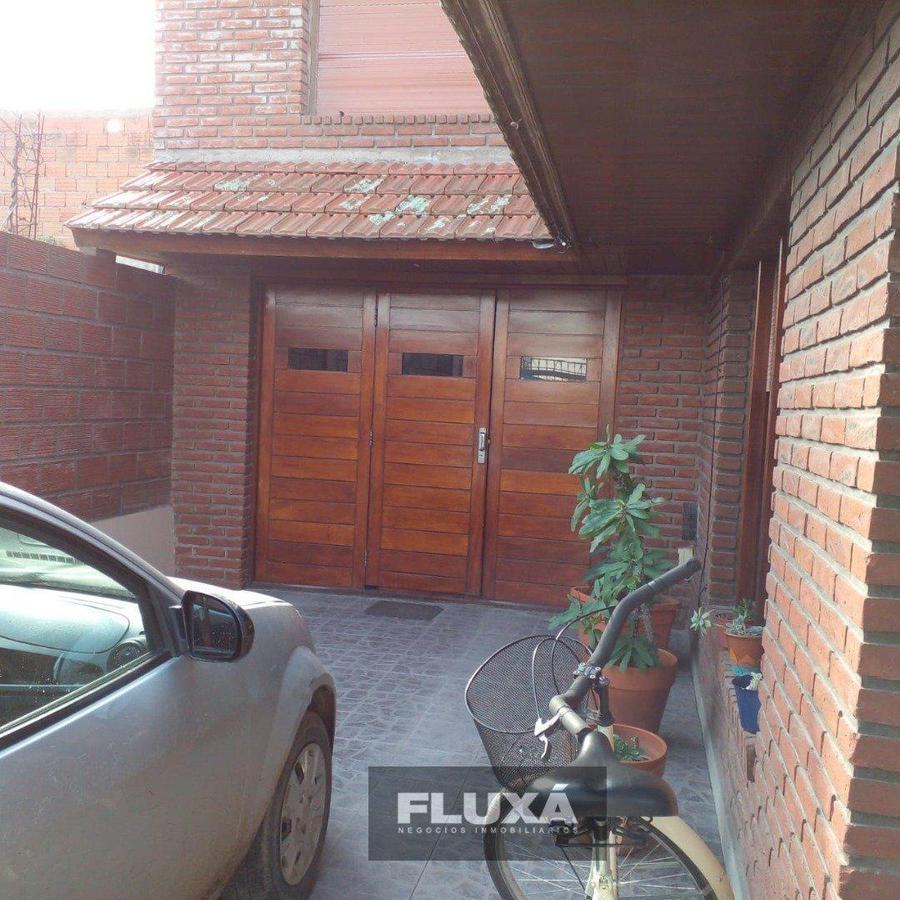 Foto de VENTA IMPONENTE CHALET 5 AMBIENTES BARRIO EL JARDIN MAR DEL PLATA, imagen 4
