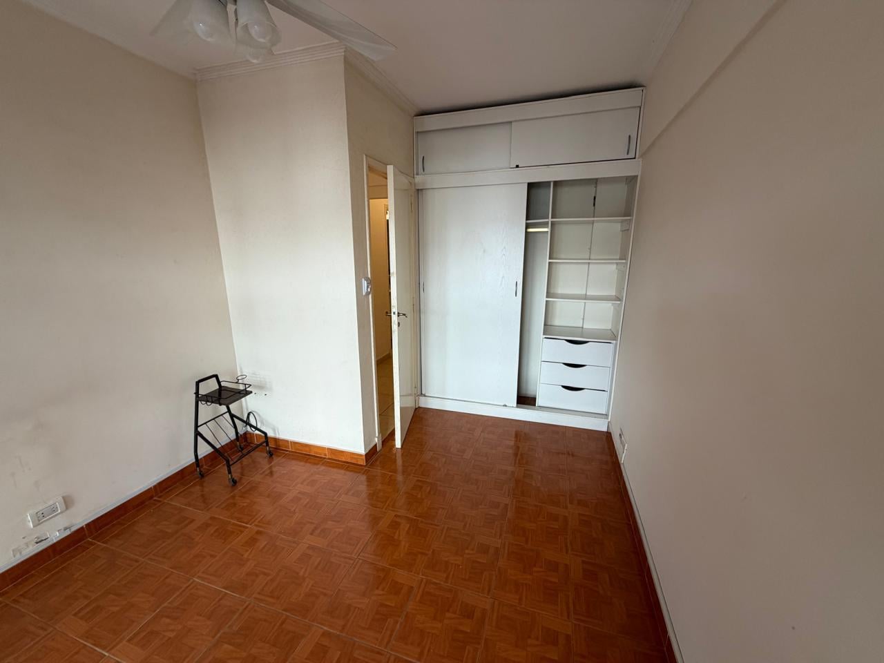 Foto de DEPARTAMENTO 2 AMBIENTES ZONA PLAZA COLON, imagen 4