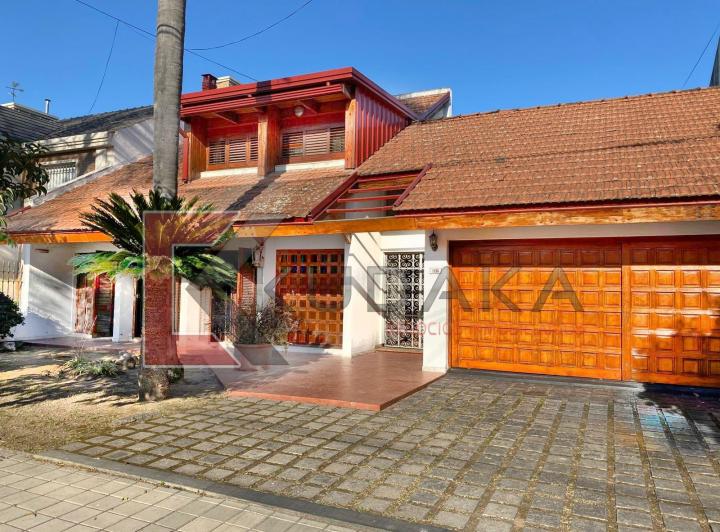 Casa Amoblada en Alquiler - Cerro de las Rosas - Zona Norte 2