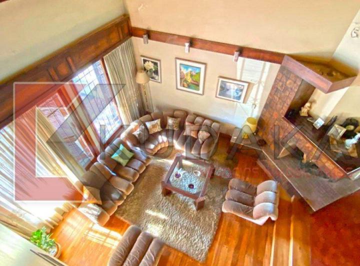 Casa Amoblada en Alquiler - Cerro de las Rosas - Zona Norte 4