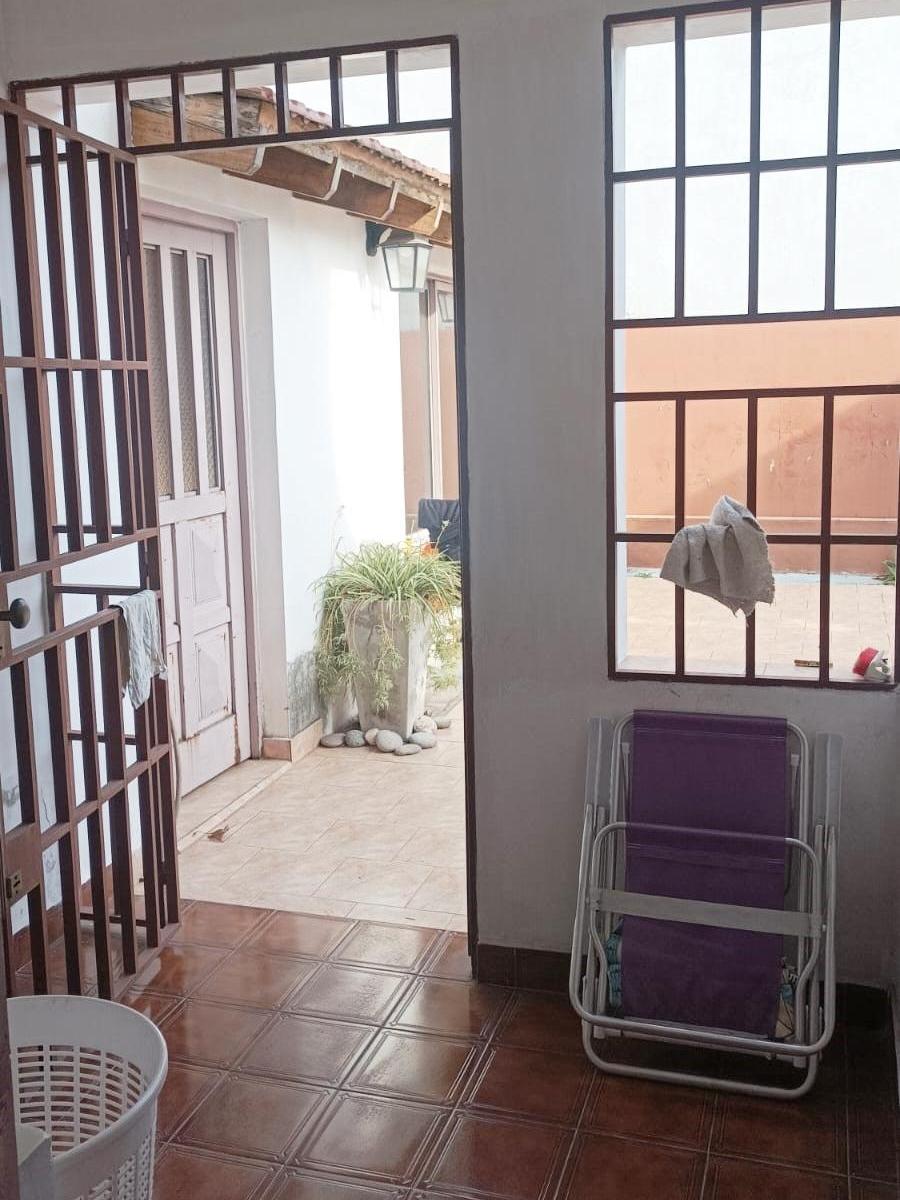Venta: Casa en PH 6 Ambientes con Local y Garage 4