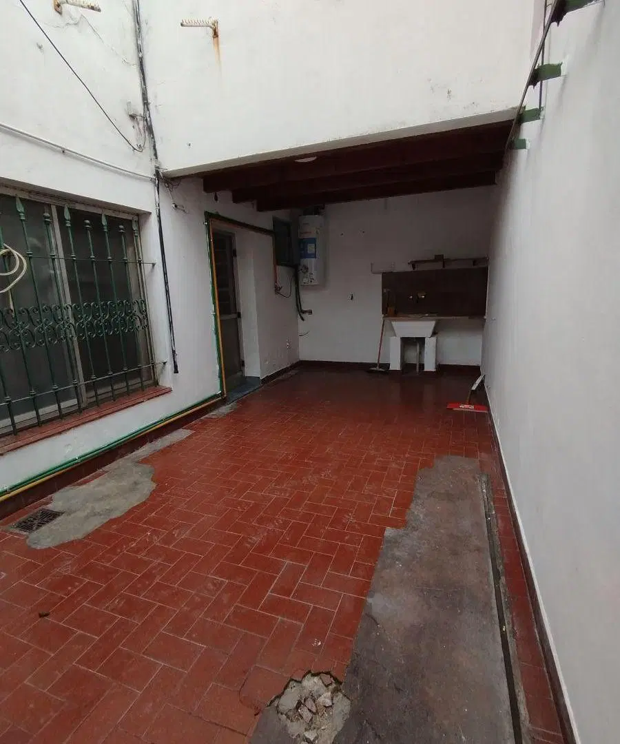 ALQUILER: PH 3 ambientes. Planta Baja al frente en San Andres 1