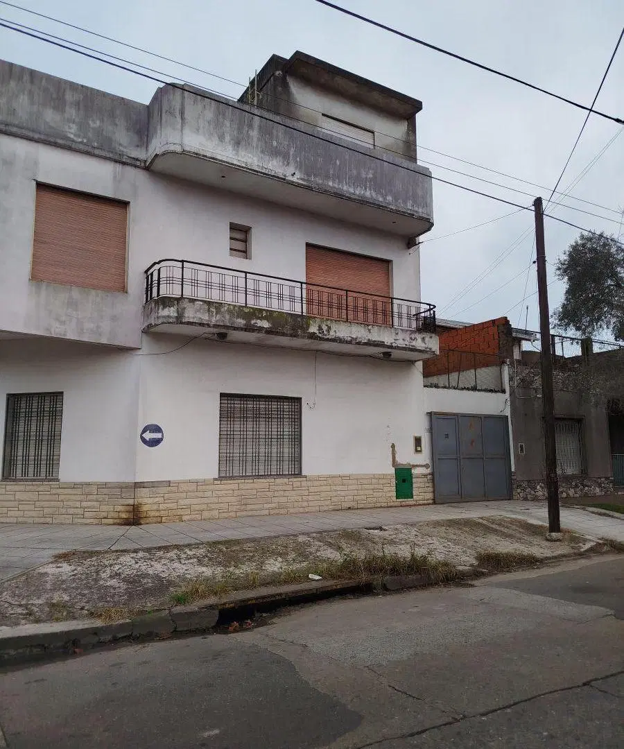 ALQUILER: PH 3 ambientes. Planta Baja al frente en San Andres 8