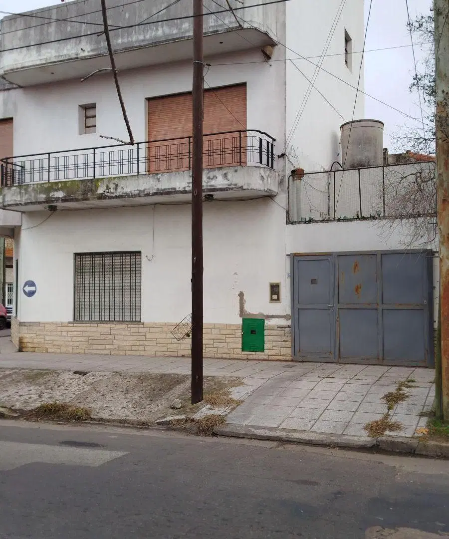 ALQUILER: PH 3 ambientes. Planta Baja al frente en San Andres 3