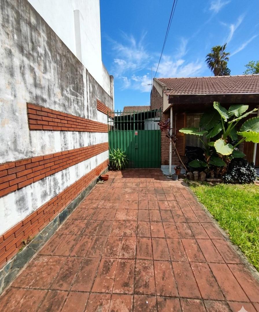 Foto de OPORTUNIDAD! VENTA. Chalet en Villa Ballester lote 10x43, imagen 3