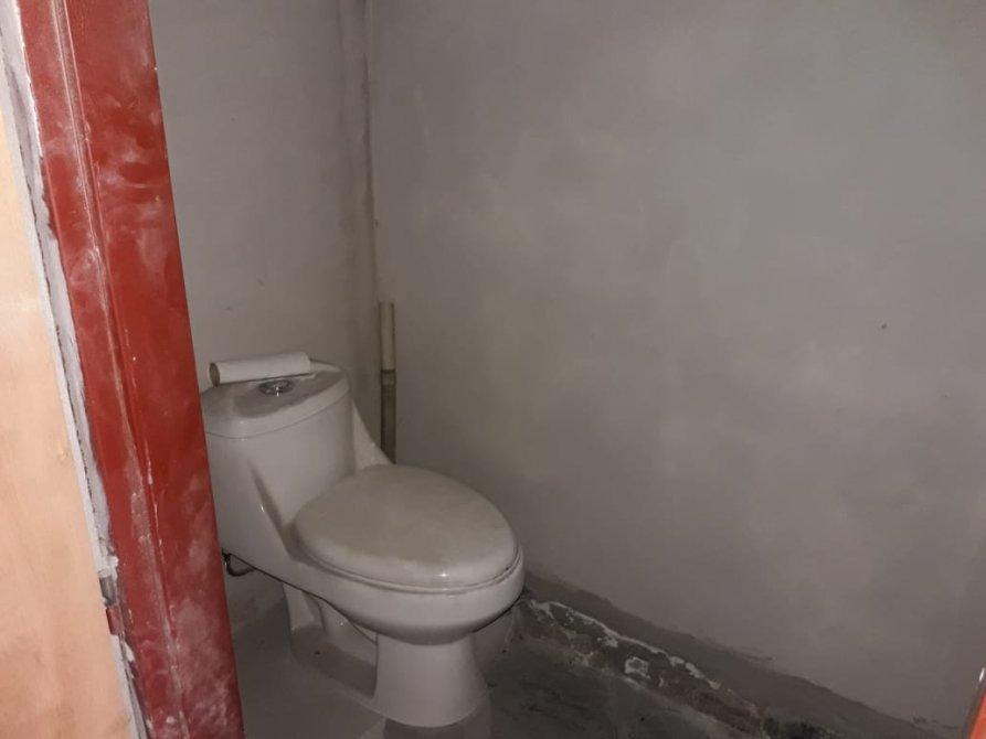 Foto de VENTA DOS LOCALES Y VIVIENDA SOBRE AVDA. EVA PERON, imagen 5