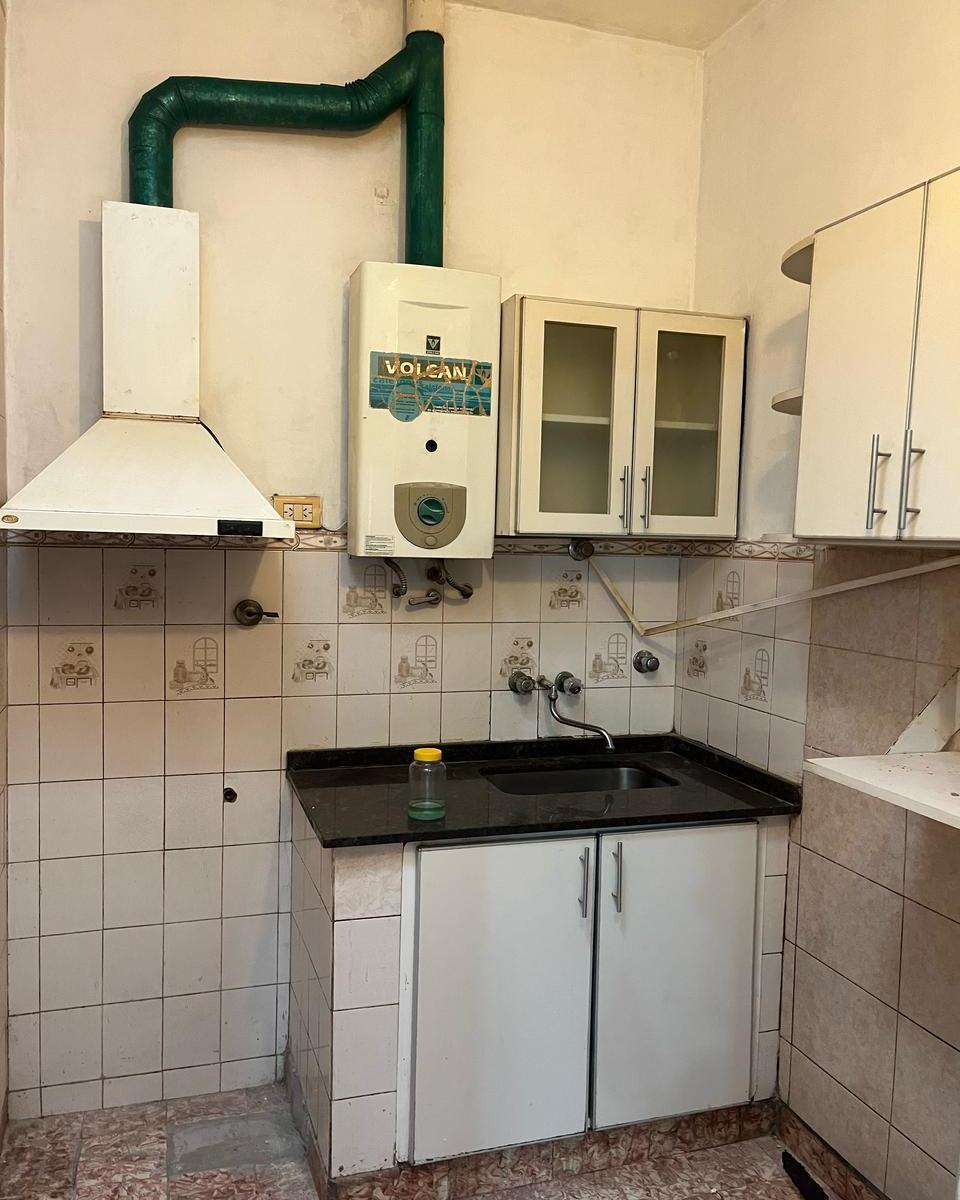 Foto de Venta de departamento tipo casa con amplio fondo., imagen 2
