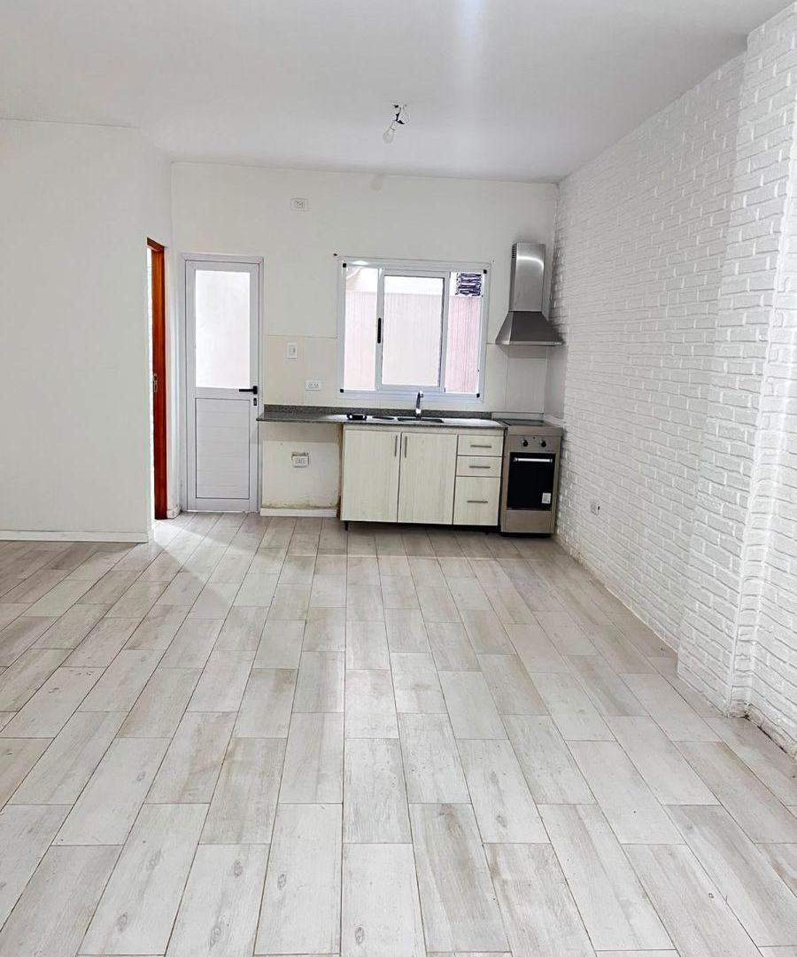 Foto de Monoambiente en Alquiler con Patio, imagen 4