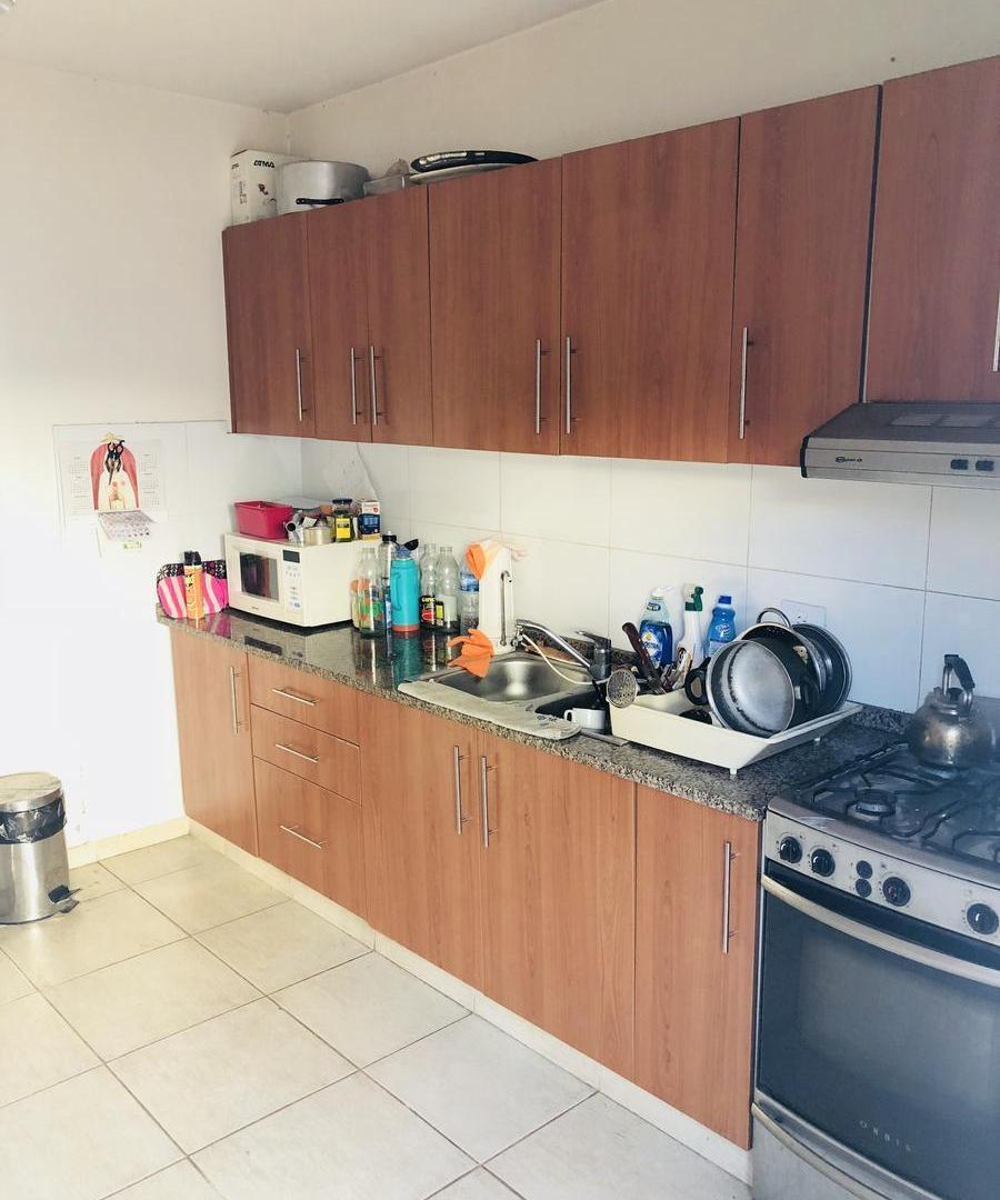Foto de Dúplex de 3 dormitorios con jardín, parrilla y cochera para 2 autos, imagen 3