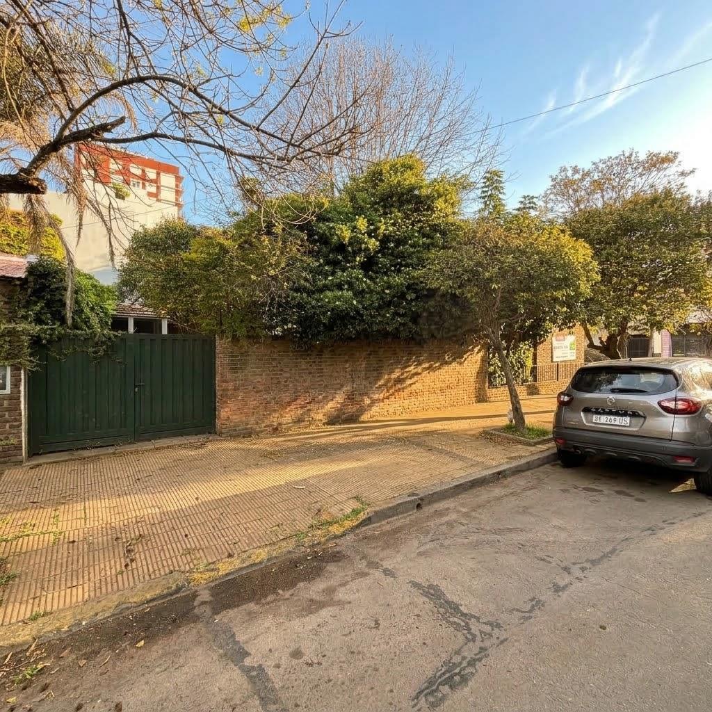 Foto de CASA EN VENTA EN BECCAR | JARDÍN | 3 DORMITORIOS | GARAJE, imagen 1