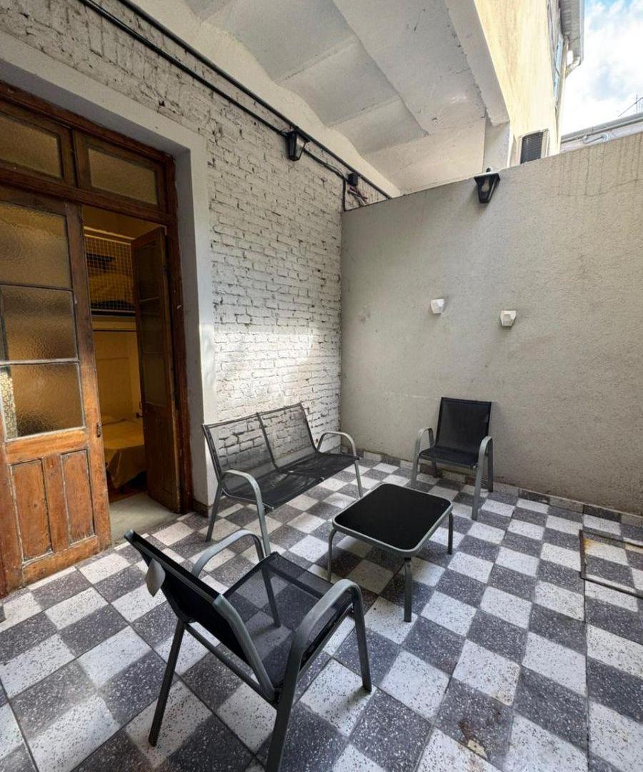 Foto de Alquiler Temporal, 3 Ambientes y medio + Patio, San Telmo, imagen 1