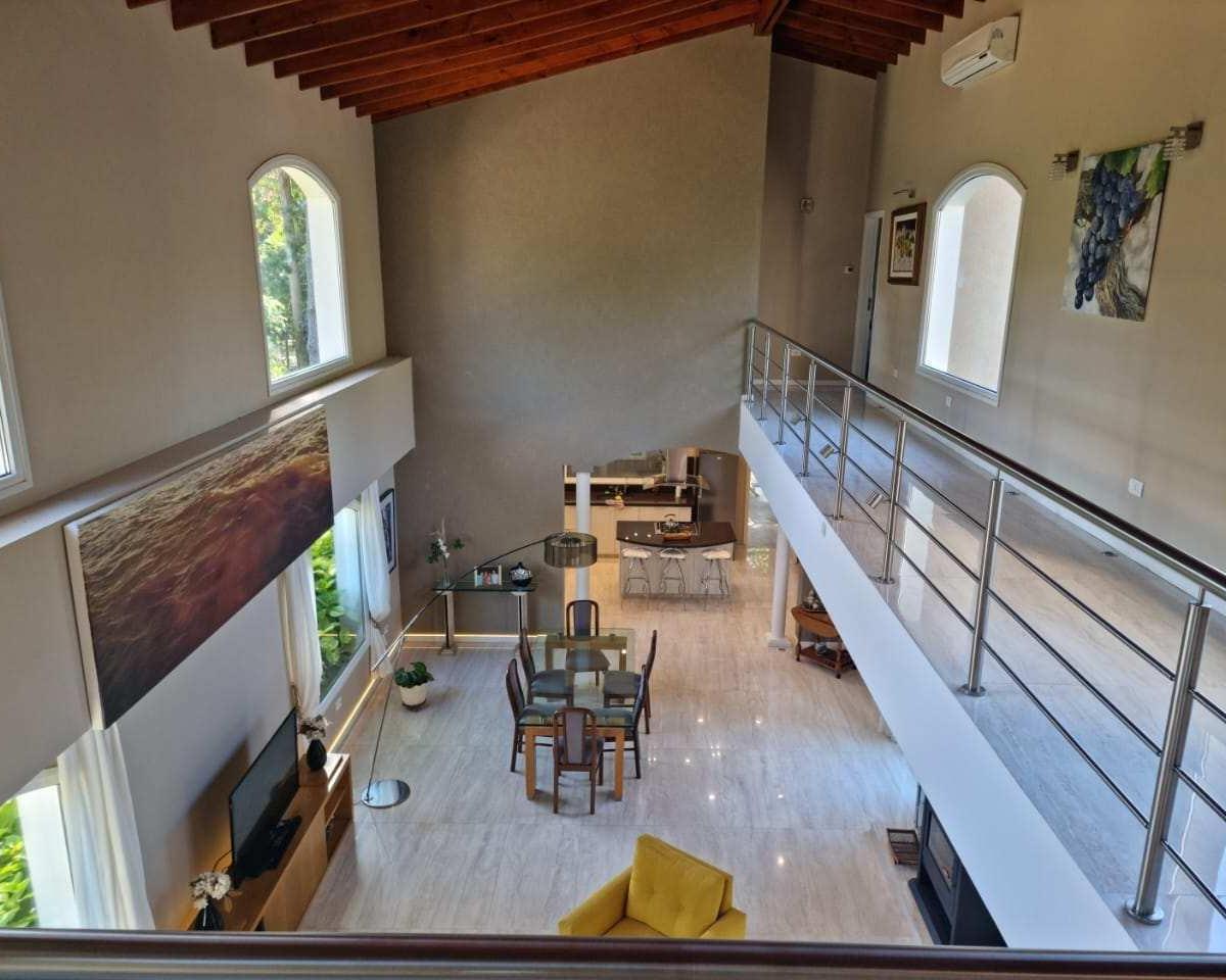 Importante Casa en Esquina a 100 m del Mar 3