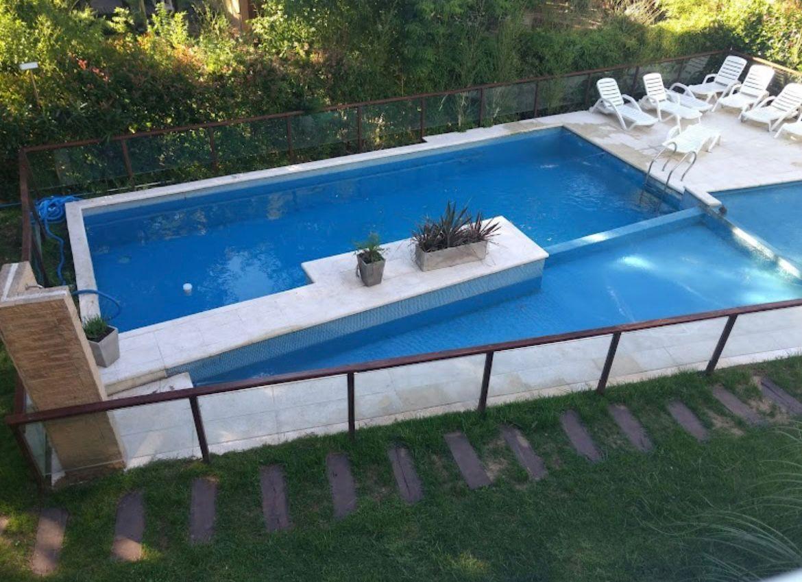 Departamento de 2 Ambientes a m de La Playa y a Pasos del Centro Comercial 5